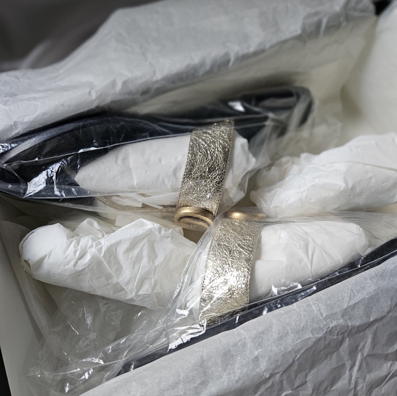 GUCCI GG Marmont Sandals Size 37 - Picture 9 of 12